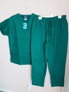 2 sets of 2 pc scrubs V-Neck top & elastic/drawstring pant Hunter Green S - Picture 1 of 9