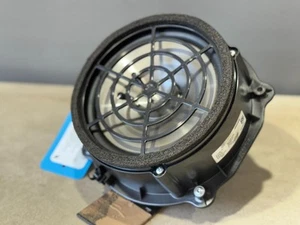 4L0035415B Subwoofer Lautsprecher Bass box BOSE für AUDI TT 8J TTS - Bild 1 von 13