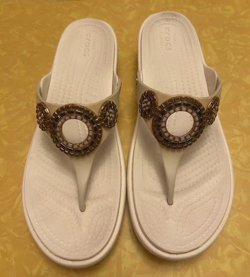 Sandalias Crocs Sanrah Diamante Cuña Blanco Oyster/Oro Rosa Mujer Talla 9 Chanclas Foto 1 de 4