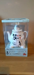 New Alice in Wonderland Tea Pot with 72 Tea Bags & Bonne Maman Rasberry Tartlets - Picture 1 of 9