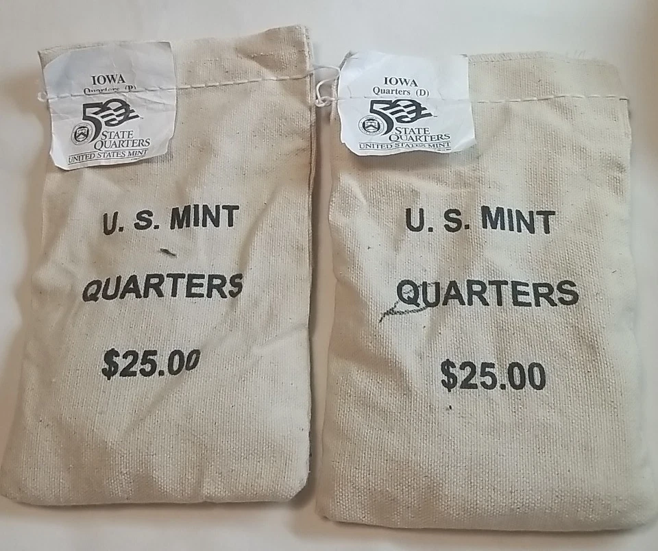 200 x 2004-D and P Iowa State Quarters in Two Unopened $25 U.S. Mint Bags - Image 1 of 1