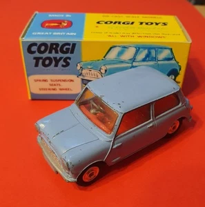 Corgi 226 Mini - Picture 1 of 8