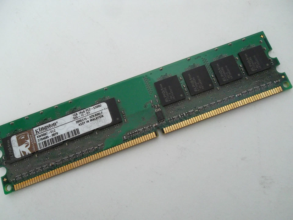 Kingston Desktop Memory 1GB PC2-5300U DDR2 Non-ECC 667MHz 240-Pin CL5 KWK007-ELC - Image 1 of 1