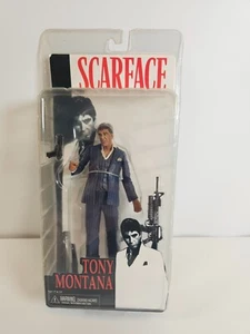 Schal Tony Montana Figur PVC 16cm Neca - blauer Anzug Variante - Bild 1 von 9