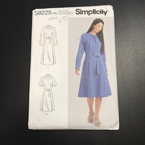 Abiti da miss Simplicity S9225 taglie 6-8-10-12-14 non tagliati piegati in fabbrica - Foto 1 di 6