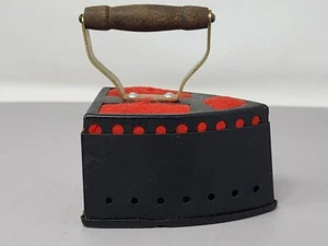 Vintage Japanese Decorative Mini Iron Pin Cushion Wooden Handle Red Felt Accents - Picture 1 of 9