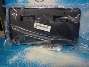 NUEVO OEM FORD TRANSIT V363 soporte de matrícula delantero - Imagen 1 de 1