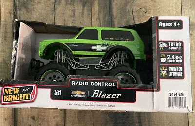 New Bright R/C Trucks ~ Radio Control Truck ~ Green Chevy Blazer 2.4ghz - Image 1 of 4