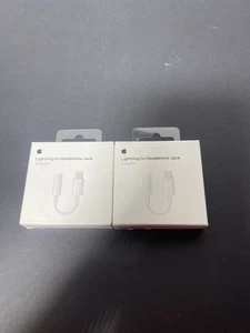 x2 Apple MMX62AM/A 3.5MM Audio Adapter - Picture 1 of 3