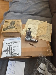 PAW 2.49cc MKIII BB Diesel Model Engine - Picture 1 of 14