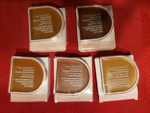Mary Kay Day Radiance Cream Foundation BRONZE IVORY D Shape NEW RARE CHOOSE - Picture 1 of 2