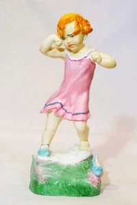 Royal Worcester 'Wednesday's Child, modelado por Freda Doughty, OR 3259 - Imagen 1 de 9