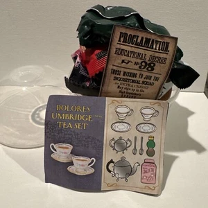 ☕️ 🫖 New! **ULTRA RARE** Miniverse Harry Potter DOLORES UMBRIDGE TEA SET - Picture 1 of 2