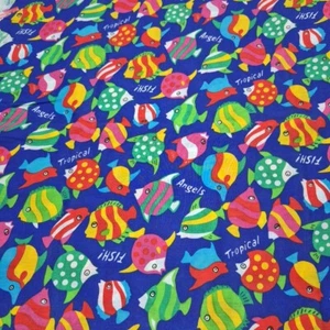 Tropical Fish Fabric 1.8m x 1.1m Multicoloured Quilting Sewing Craft - Picture 1 of 2