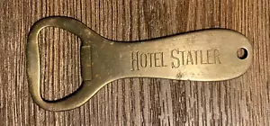 Apribottiglie vintage Hotel Statler in metallo prodotto da Vaughan Chicago USA - anni '60 - Foto 1 di 4