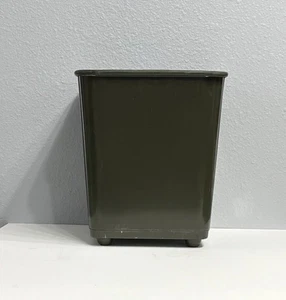 Banderín Steampunk Industrial Vintage PIEZAS DE ACERO Cubo de Basura Verde Ejército - Imagen 1 de 7