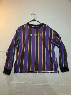 Camisa manga longa listra vertical roxa vintage Guess tamanho grande logotipo bordado - Imagem 1 de 4