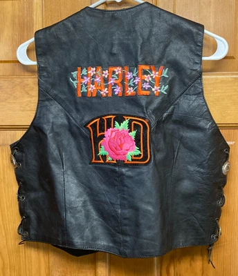 Biker's Leather Size L Snap Front Ladies Harley Vest - Image 1 of 3