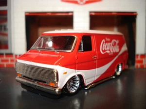 1971 71 CHEVROLET PANEL VAN LIMITED "COCA-COLA" LOWERED RED / WHITE 1/64 M2 - Picture 1 of 4
