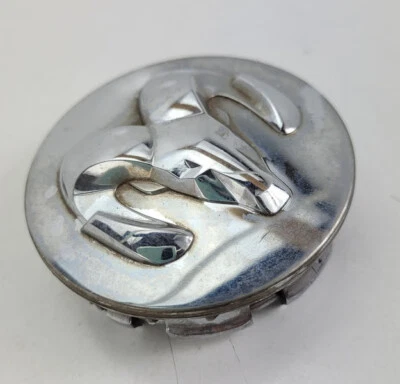 2010 Dodge Avenger OEM Chrome Wheel Center Hub Cap - Image 1 of 4