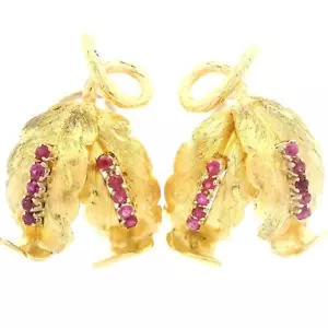 Vintage 18k Yellow Gold 0.30ctw Ruby Textured Dual Leaf Omega Back Earrings - Picture 1 of 5