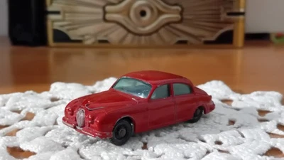 Matchbox-Lesney, N°65: "Jaguar 3.4 Litri". Rossa. - Immagine 1 di 4
