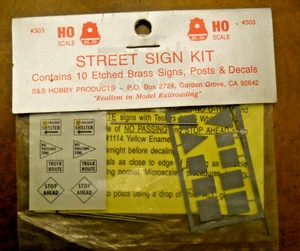 S&S HOBBY PRODUCTS #303 STREET SIGN KIT, 10 STREET SIGNS, NEW IN PACKAGE - Picture 1 of 5