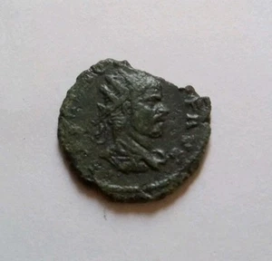 Claudius II Gothicus, 268-270 AD. Kyzikos AE Antoninianus Trophy captives - Picture 1 of 4