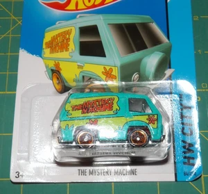2014 Hot Wheels HW City 'Tooned - Scooby-Doo - The Mystery Machine - Card Issues - Picture 1 of 3