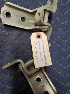 2011-2015 Kia Optima 2.4L Front Left Driver Door Upper & Lower Hinge Set OEM - Bild 1 von 3