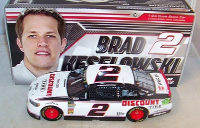 1:24 Acción 2018 #2 Descuento Neumático Penke Ford Fusion Brad Keselowski 1/702 Nuevo en Caja Foto 1 de 4