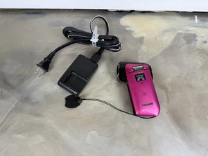 Sanyo Xacti VPC-CG10 MPEG-4 HD 10MP Red Camcorder Camera Bundle w/ 2GB SD Works - Picture 1 of 10