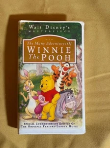 The Many Adventures of Winnie the Pooh VHS Disney Clamshell * - Picture 1 of 1