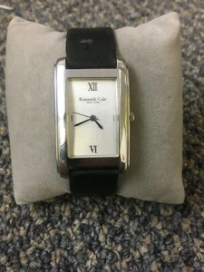 Kenneth Cole mens watch 8" leather looks hardly worn 26mm case battery AA++ - Picture 1 of 10
