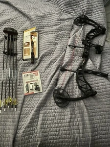 Compound Bow- Blackout Epic X2 - Package Deal! - Picture 1 of 8