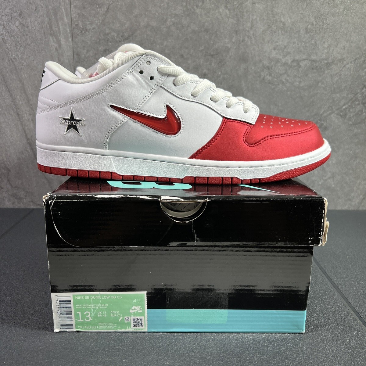 Nike Supreme x Dunk SB Low Varsity Red for Sale Nike Supreme x Dunk SB Low Varsity Red for Sale