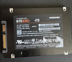 Samsung 870 EVO Series 4TB SATA 6Gbps 2,5 Zoll Interne SSD MZ-77E4T0 - Bild 1 von 2