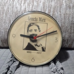 Orologio Groucho Marx 1890-1977 8 pollici funzionante batteria non inclusa - Foto 1 di 10