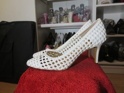 I.N.C. Tacones punta Zitah. 13 Foto 1 de 3