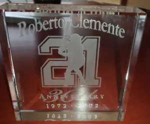 Pisapapeles Roberto Clemente Piratas de Pittsburgh 30 aniversario Crystal Limited - Imagen 1 de 5