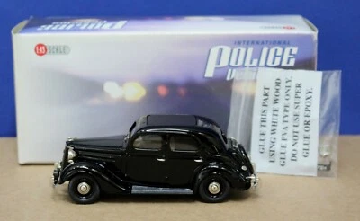 Brooklin IPV 08 1949 Ford V8 Pilot Cornwall County Constabulary 1:43 Mint/ Box  - Image 1 of 4