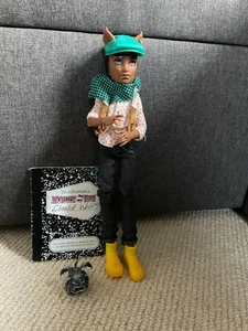 Monster High Forbitten Love Clawd Wolf Doll, with pet and diary - Picture 1 of 2