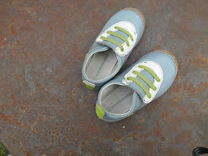 Chaussues ENFANTS be MARQUE VERT BAUDET T 23 ANIS CREME GRISES A 9,99€ ach im - Picture 1 of 8