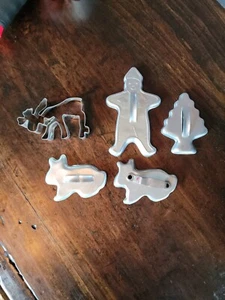 Vintage Cookie Cutters Metal Gingerbread christmas rabbit moose Old Lot of 5 - Picture 1 of 13