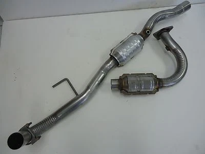 2002 2003 2005 2006 Chevrolet Silverado 1500 Hd 6.0L V8 Left Catalytic Converter - Image 1 of 4