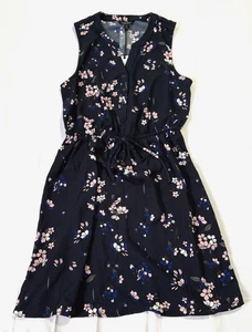 41 Hawthorn Claira Tie Waist Dress Navy Blue Floral Feminine Summer NWOT Size M - Picture 1 of 7