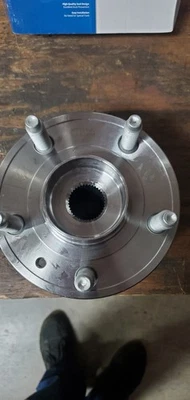 Cojinete y buje de rueda delantero o trasero para Ford Explorer 2011-2019  Foto 1 de 3