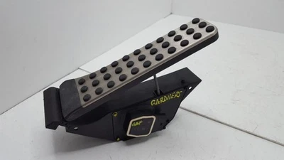 Conjunto de pedal de combustible 2013 14 Mercedes Benz C250 Foto 1 de 4