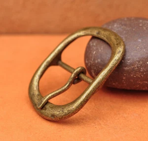 Herren Vintage Retro Messing klassische Pin Mittelsteg Metall Gürtelschnalle passt 31 mm Riemen - Bild 1 von 12