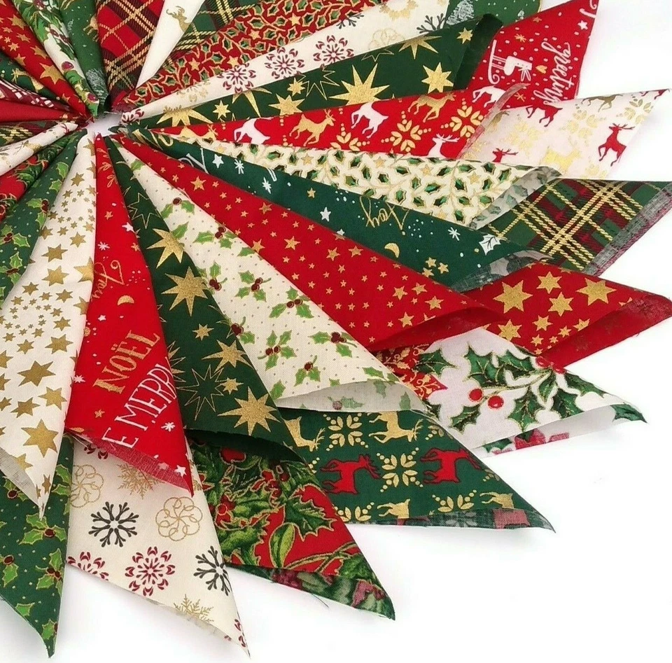 ROSE & HUBBLE & OTHERS 40 X 5 INCH squares CHRISTMAS FABRIC PATCHWORK QUILTING * METALLIC MIX * COTTON